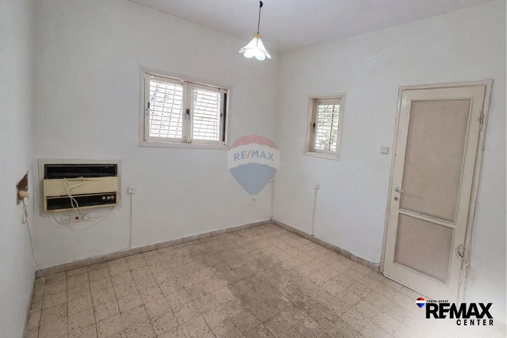 Apartment for Sale in Rishon LeZion - Image 5