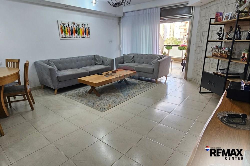 Apartment for Sale in Holon - Image 7