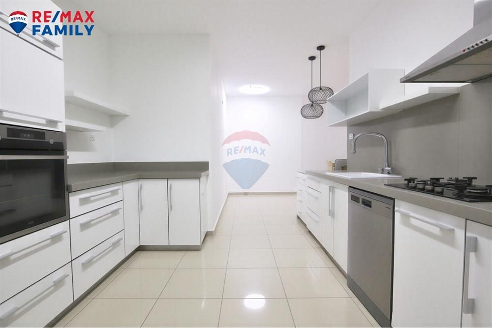 Apartment for Sale in קרית חיים - Image 2