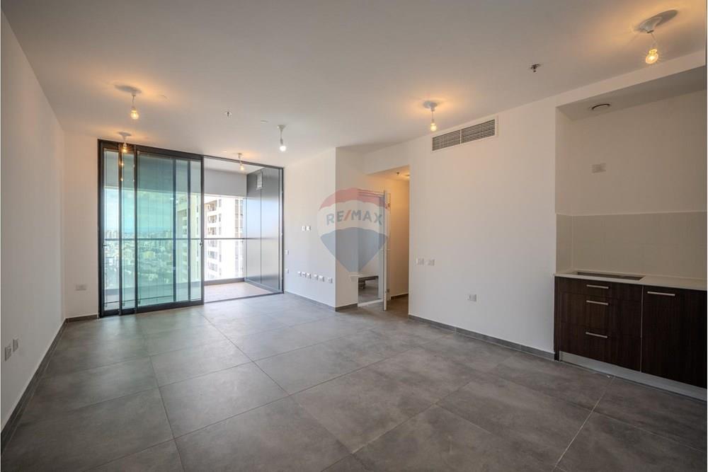 Apartment for Sale in Tel Aviv - Image 5
