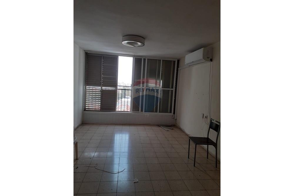Apartment for Sale in Ashdod - Image 2