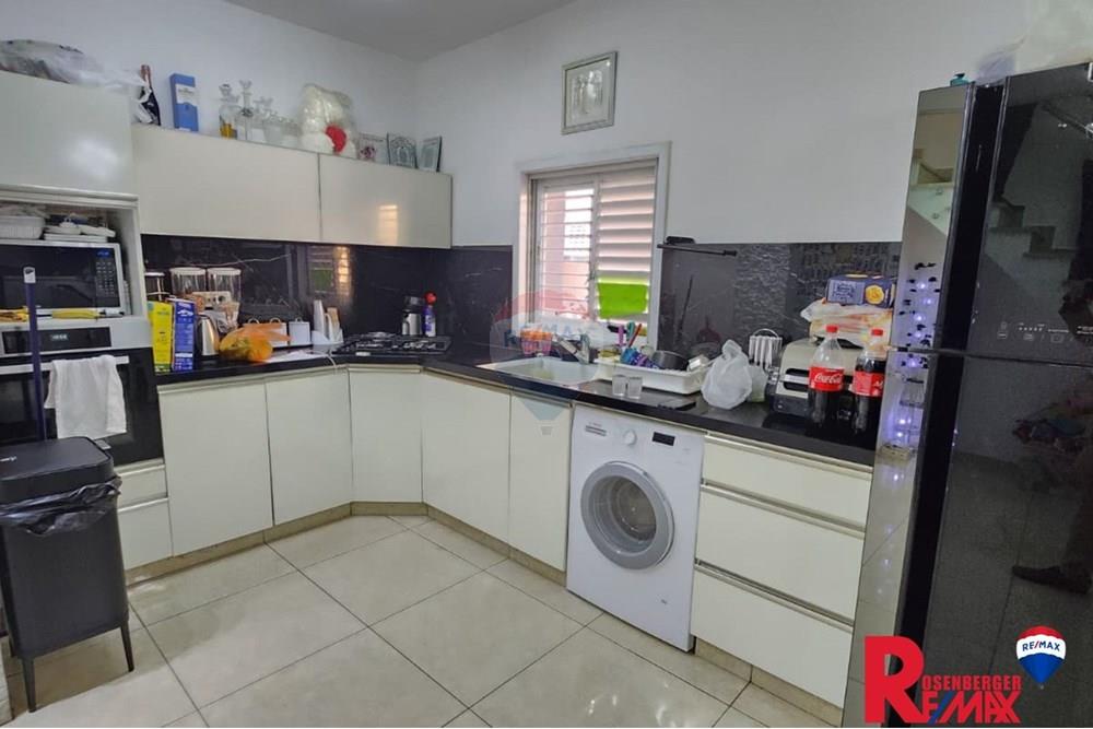 Apartment for Sale in Holon - Image 4