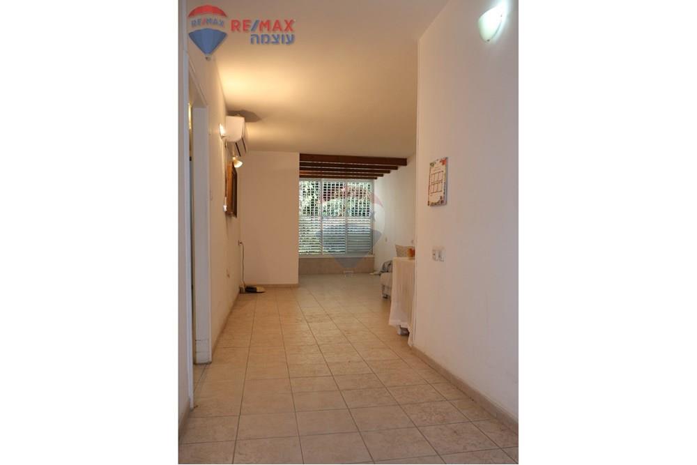 Apartment for Sale in Rishon LeZion - Image 5