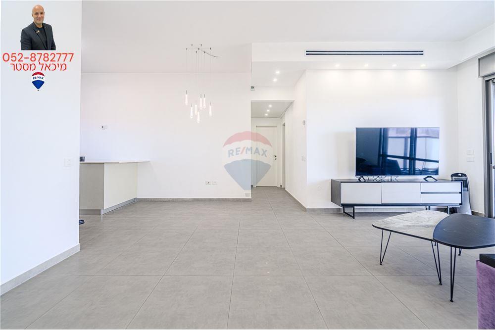 Apartment for Sale in Ashkelon - Image 3