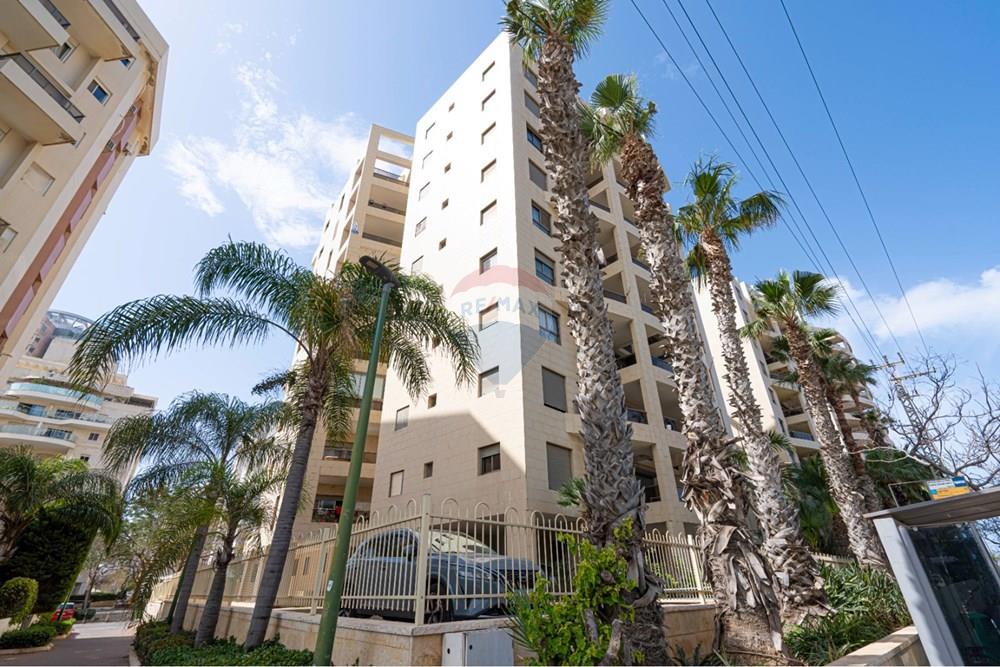 Apartment for Sale in Netanya - Image 7