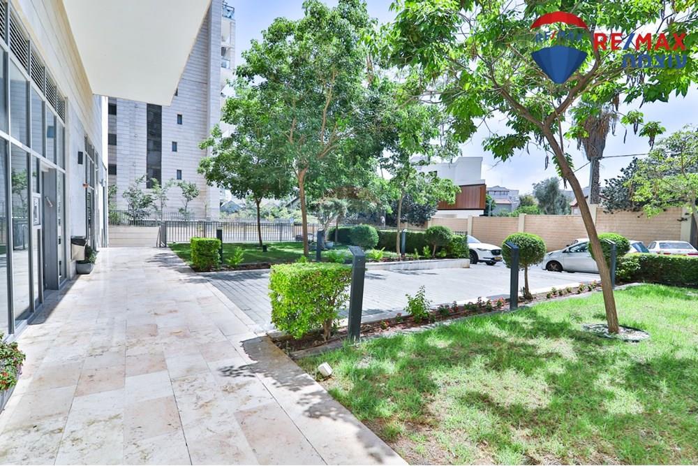 Apartment for Sale in Rishon LeZion - Image 3