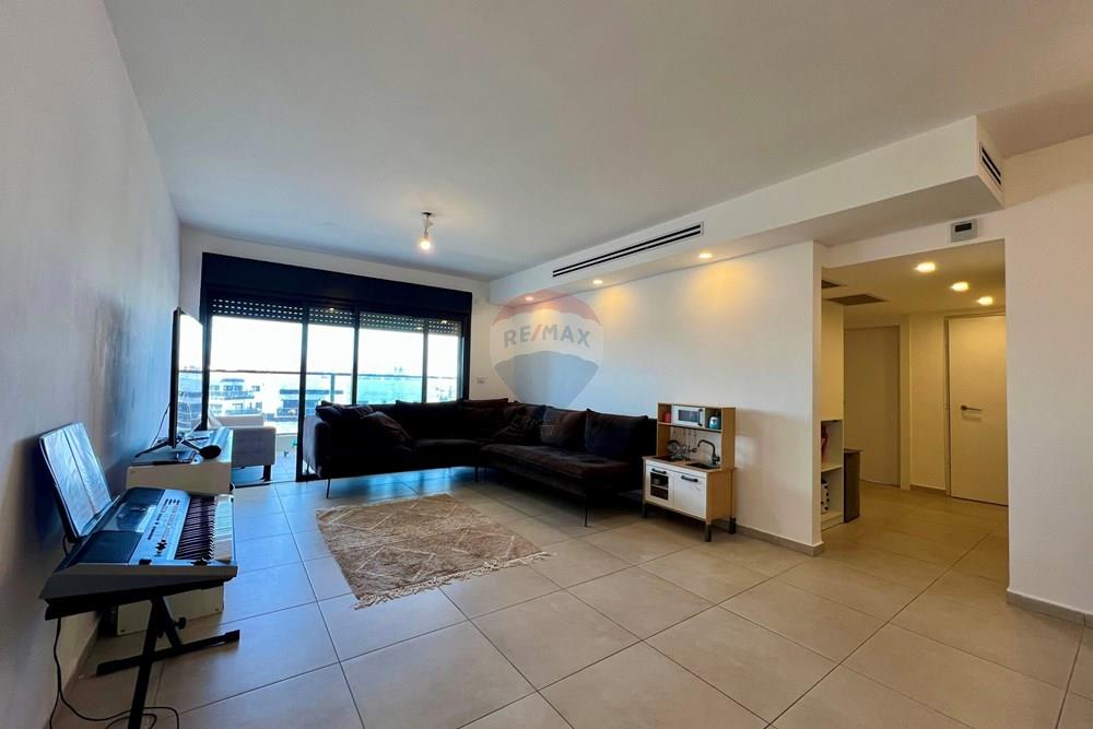 Apartment for Sale in Ashkelon - Image 1