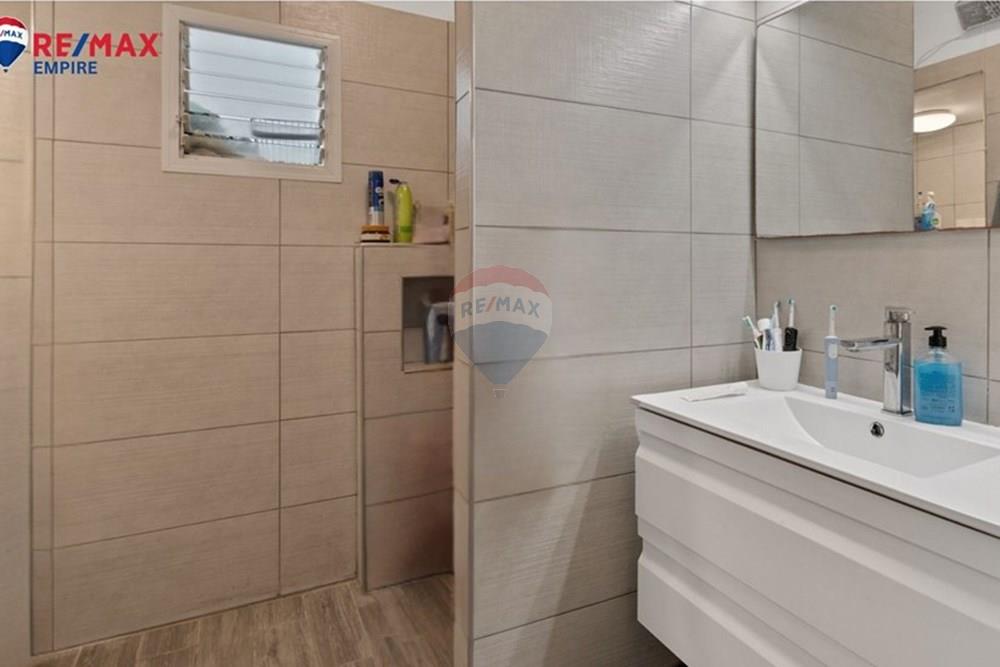 Apartment for Sale in Rishon LeZion - Image 4