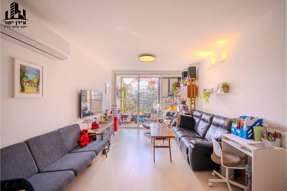 Apartment for Sale in Tel Aviv - Image 1