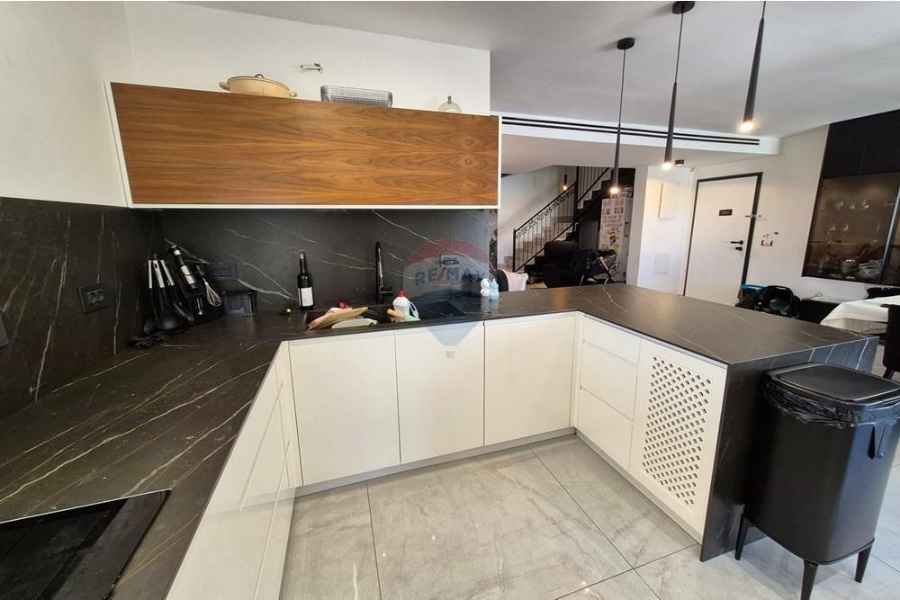 Apartment for Sale in חריש - Image 2