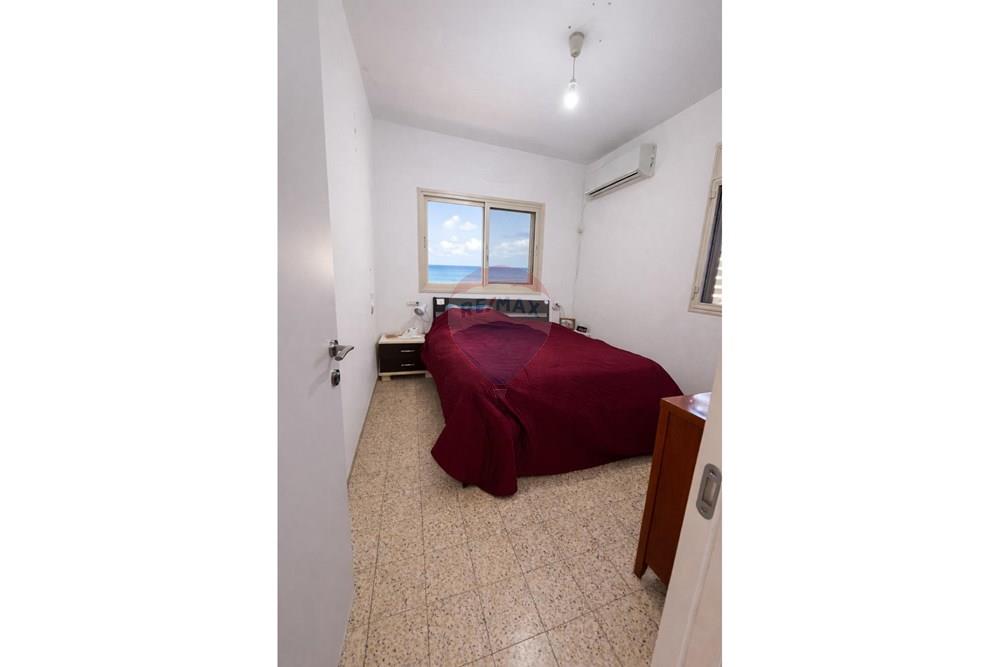 Apartment for Sale in Kiryat Yam - Image 3