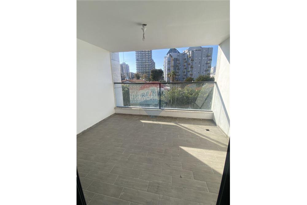 Apartment for Sale in Ashdod - Image 1