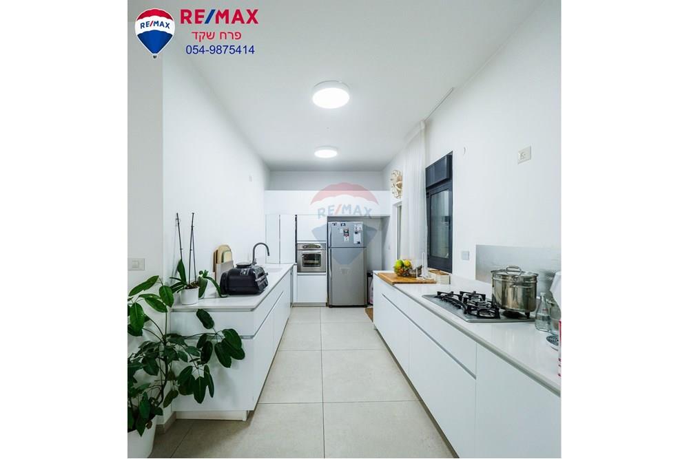 Apartment for Sale in Nahariya - Image 4