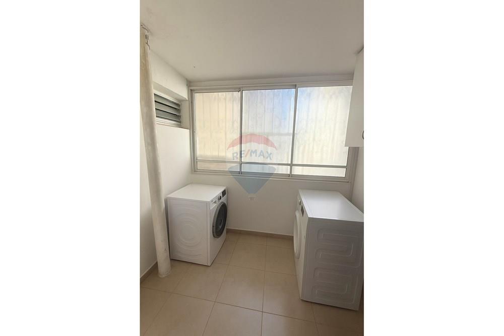 Apartment for Sale in Lod - Image 5