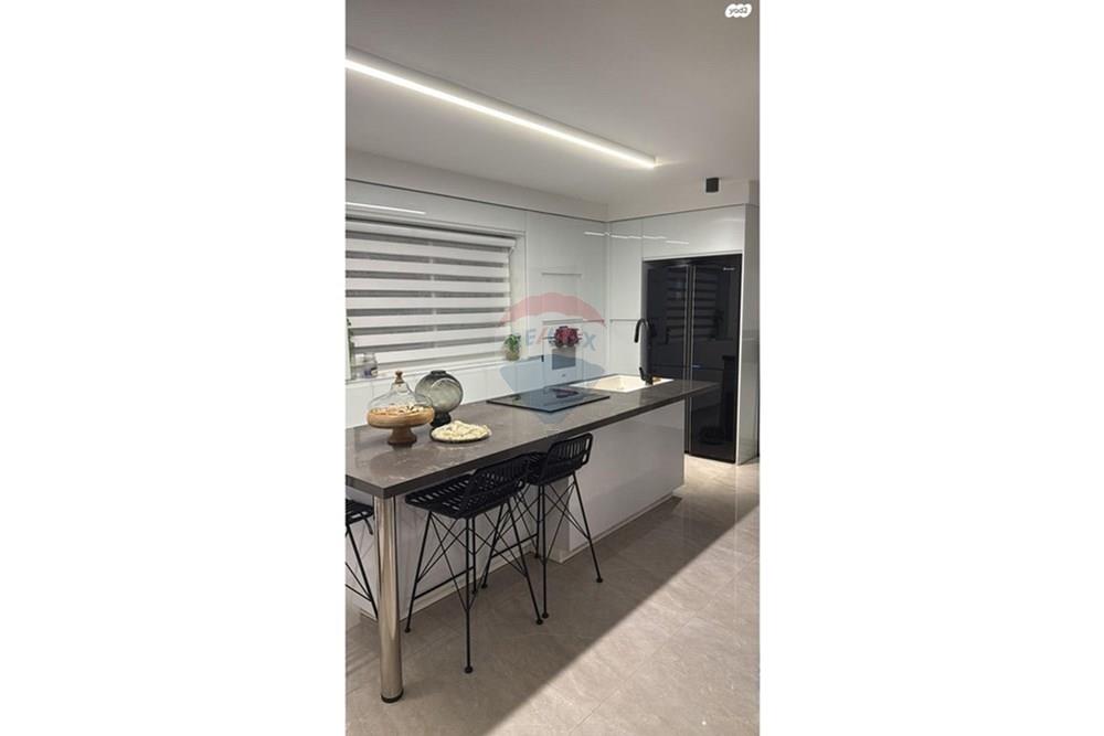 House for Sale in Lod - Image 7