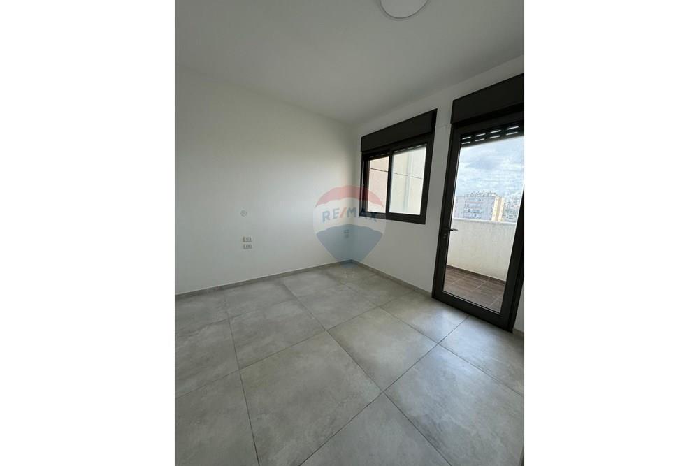 Apartment for Sale in Tel Aviv - Image 6