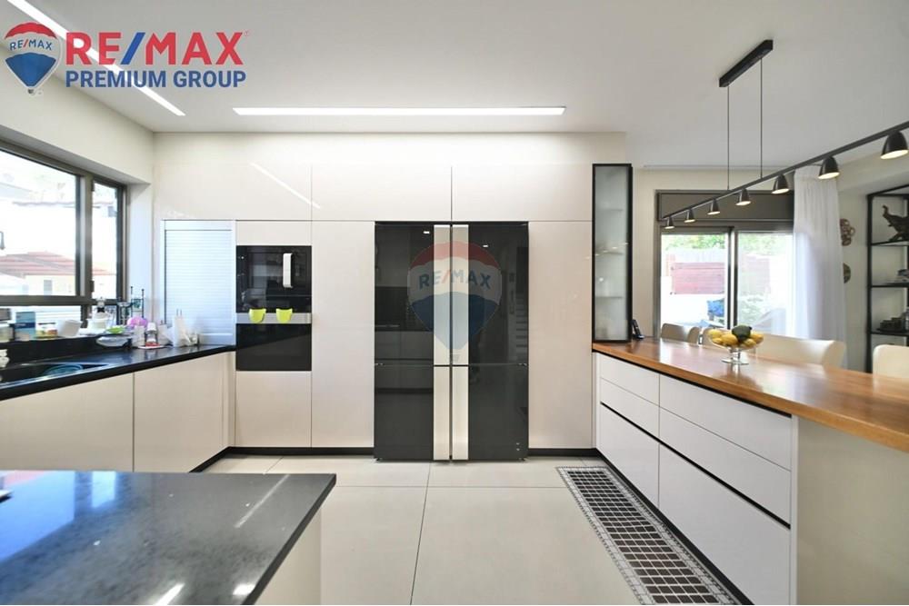 Condo for Sale in שוהם - Image 5