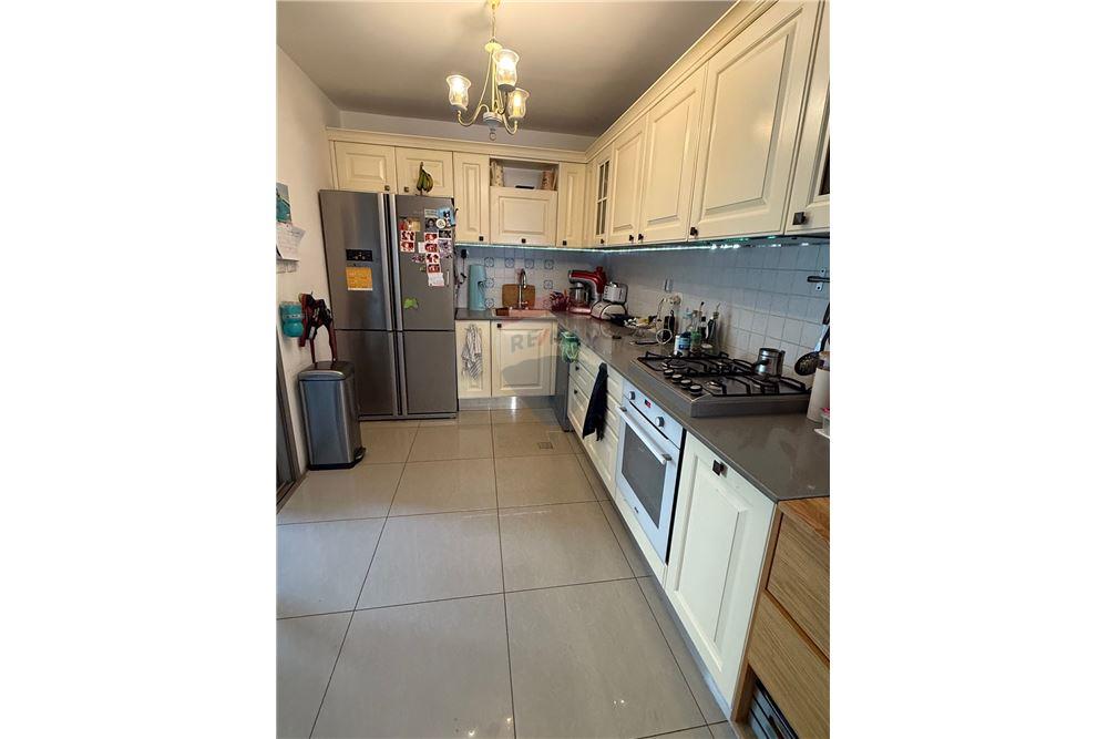 Apartment for Sale in Tel Aviv - Image 3