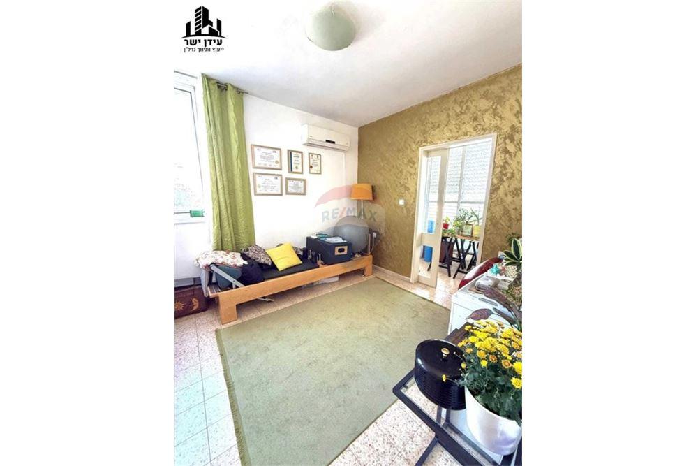Apartment for Sale in Tel Aviv - Image 4