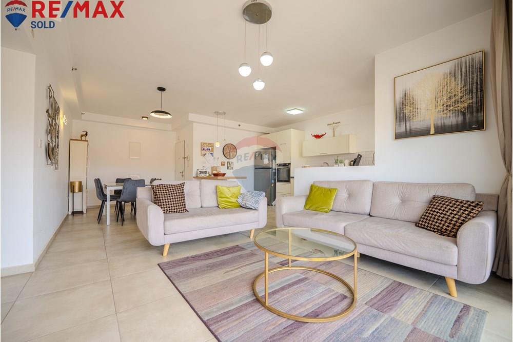 Apartment for Sale in Petah Tikva - Image 4