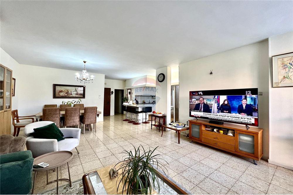 Apartment for Sale in Netanya - Image 1