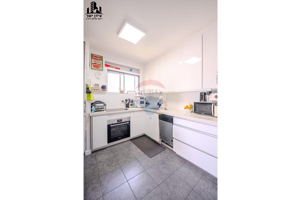 Apartment for Sale in Tel Aviv - Image 5