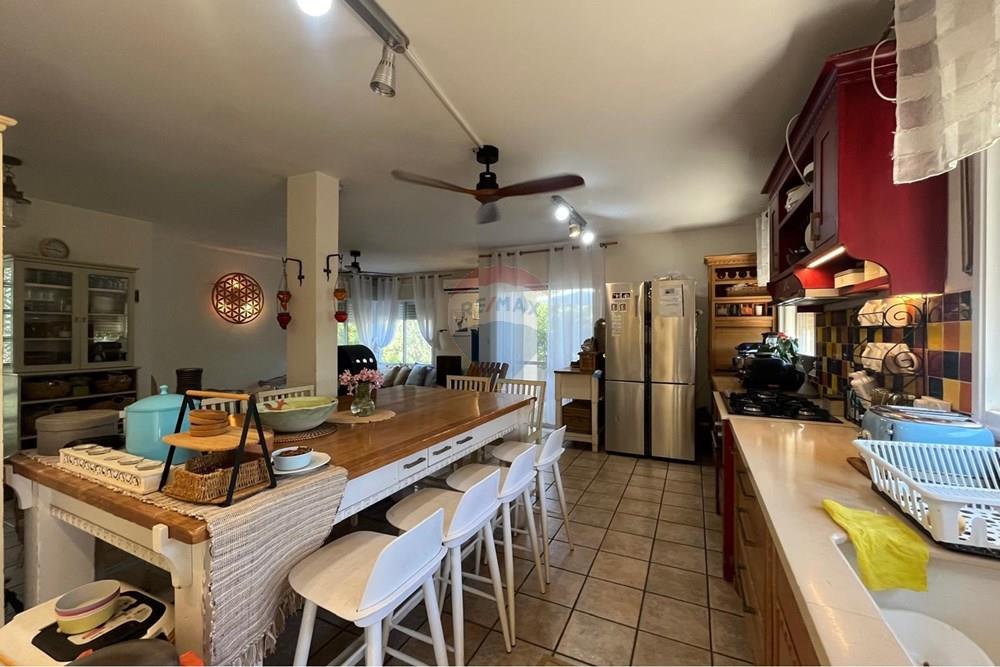 Condo for Sale in אבטליון - Image 5