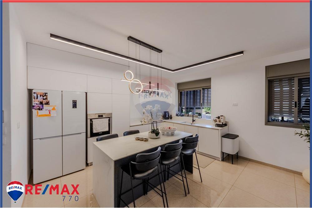 Apartment for Sale in Afula - Image 6