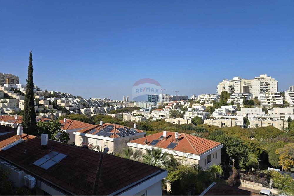 Apartment for Sale in Modi'in - Image 1