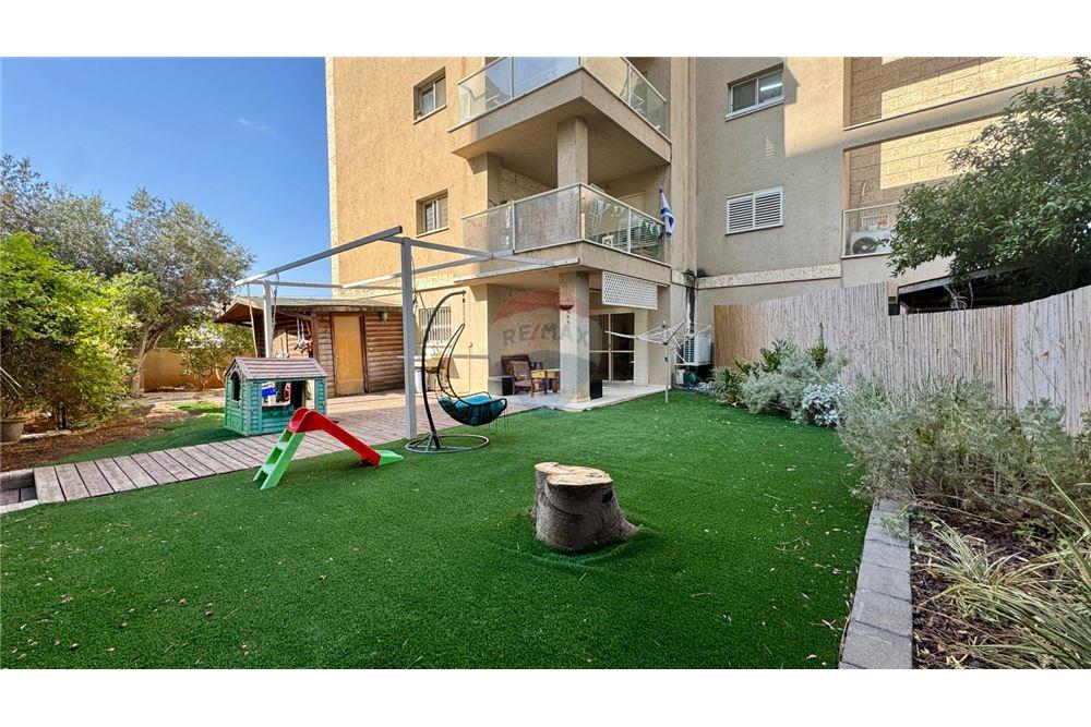 Apartment for Sale in Afula - Image 4