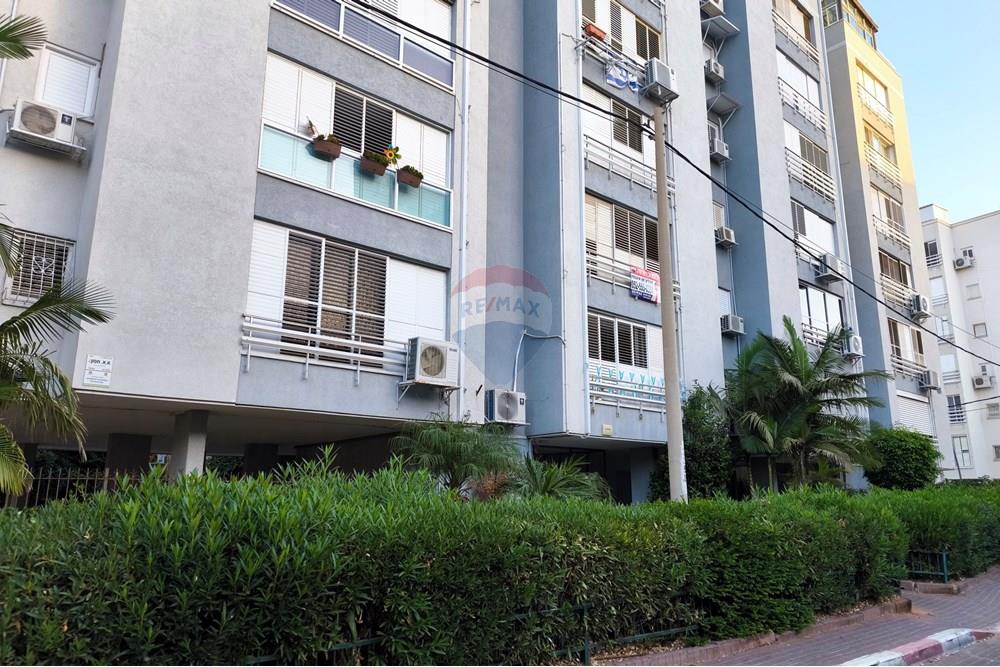 Apartment for Sale in Netanya - Image 3