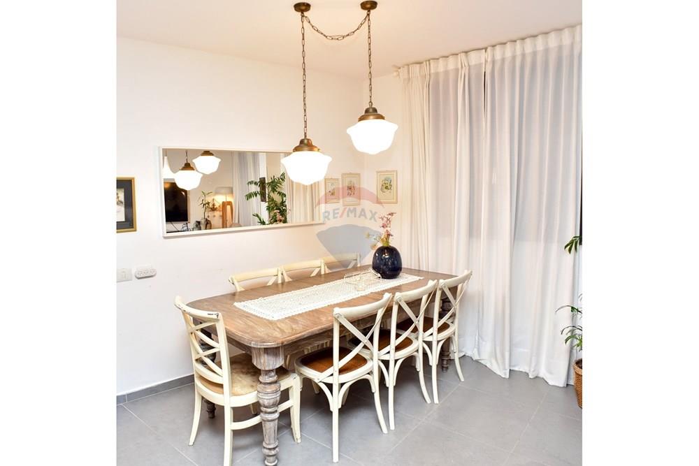 Apartment for Sale in גדרה - Image 3