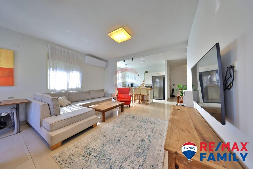 Apartment for Sale in קרית ביאליק - Image 1