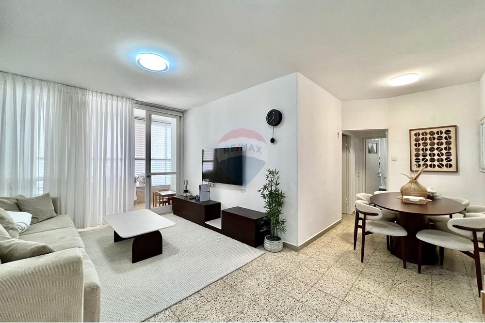 Apartment for Sale in Netanya - Image 1