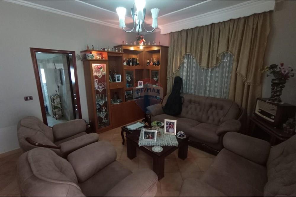 Laprakë, Tiranë