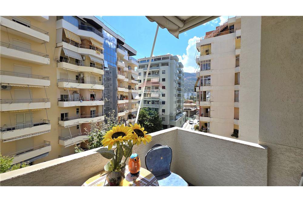 Rruga Reshat Osmani, Vlorë