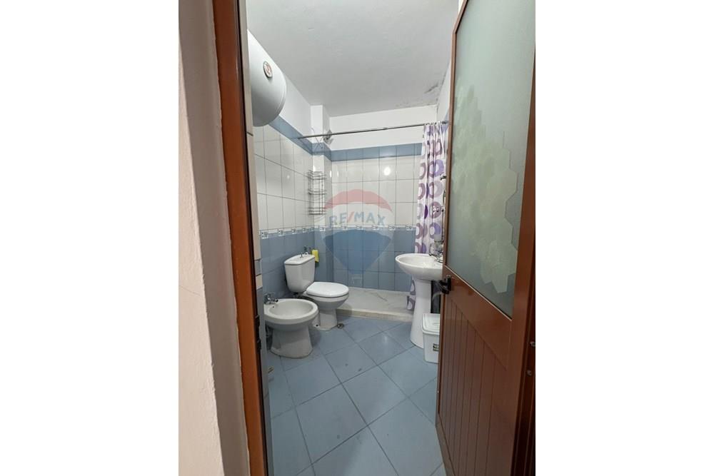 Rruga 4 Dëshmorët, Tiranë
