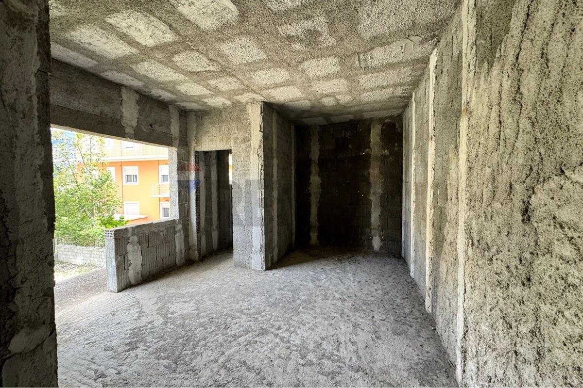 Rruga e Orikumit, Vlorë