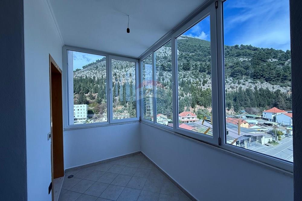 Rruga Straus, Lezhë