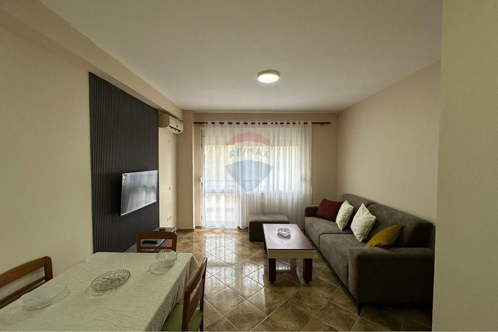 Shkëmbi i Kavajës, Durrës