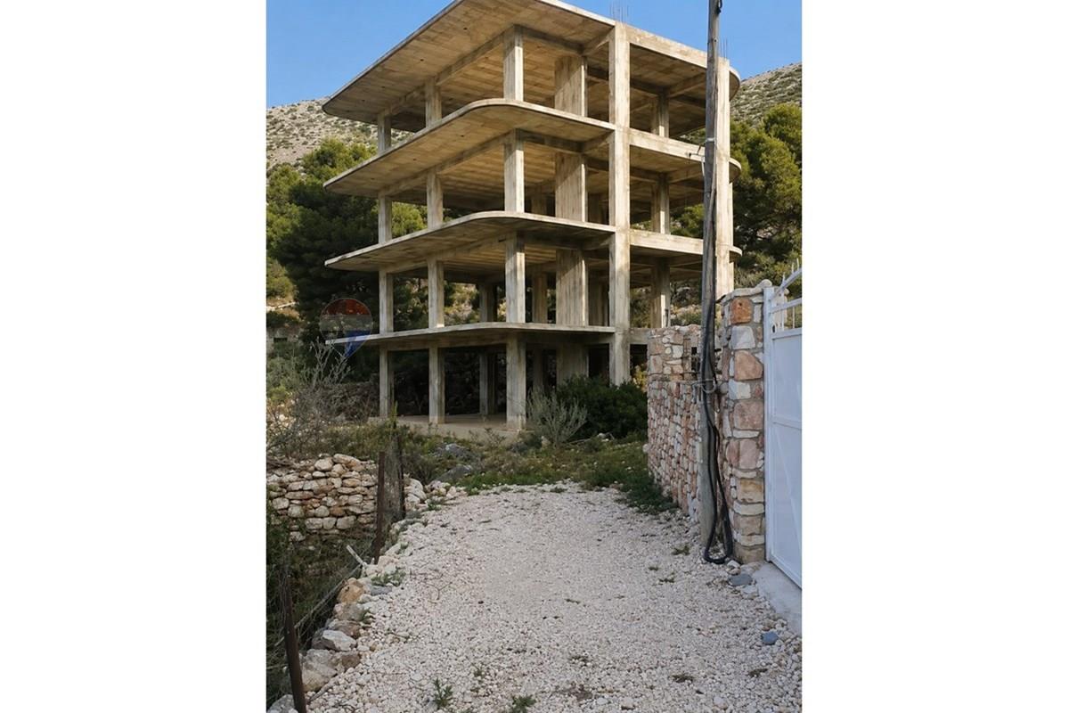 Rruga e Gjashtë, Sarandë