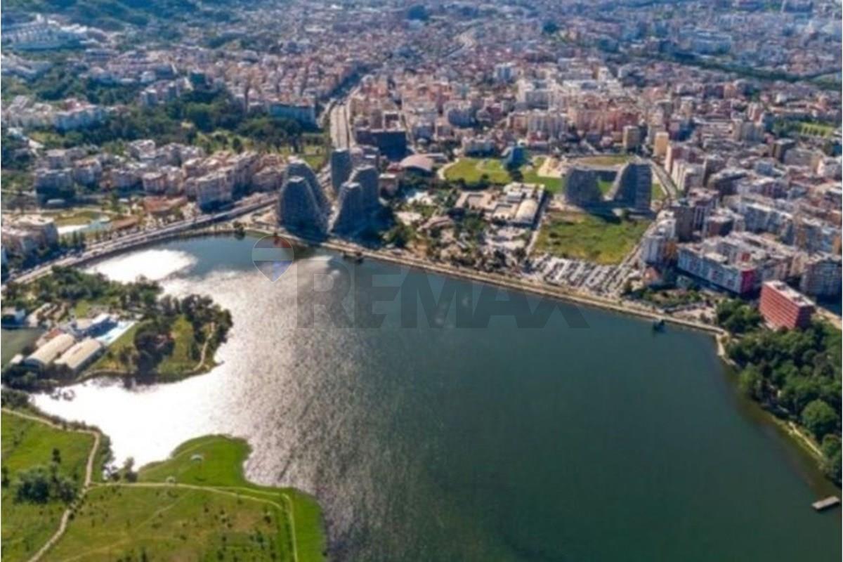 Rruga Liqeni i Thatë, Tiranë