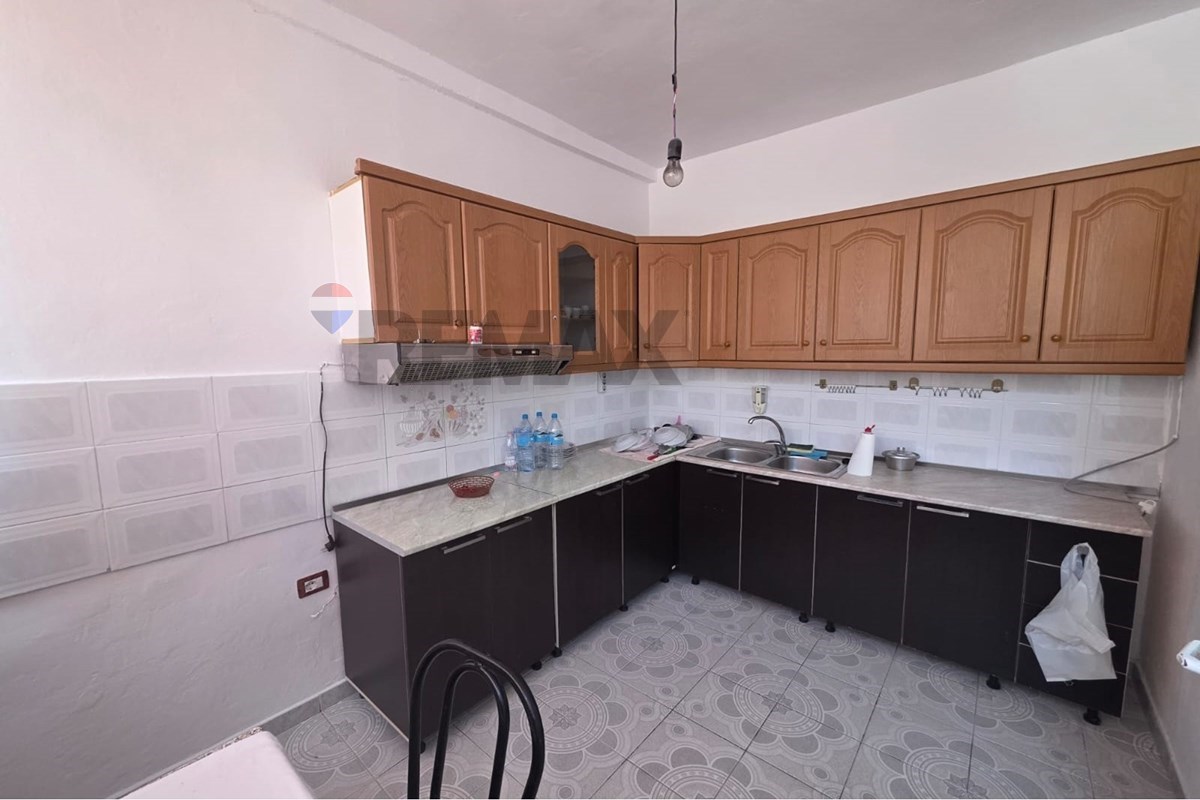 Rruga Ali Demi, Vlorë