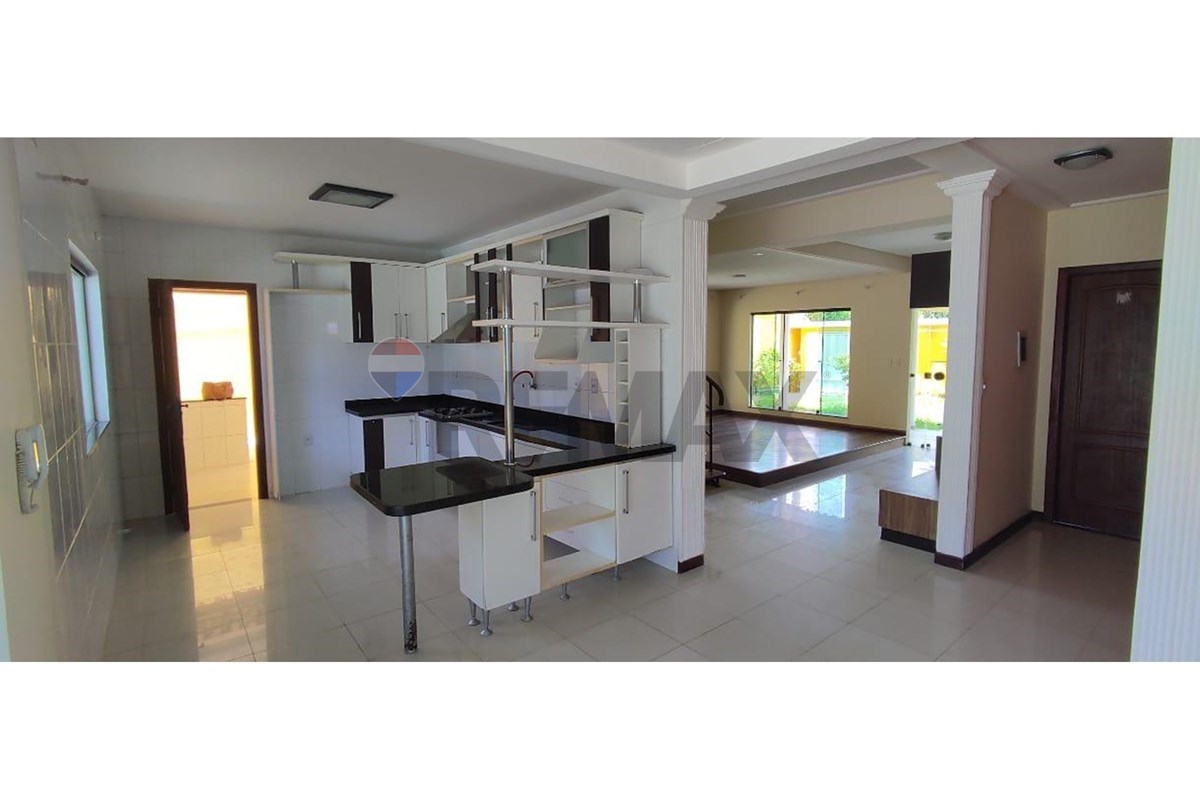 Casa, 4 quartos, 120 m² - Foto 1