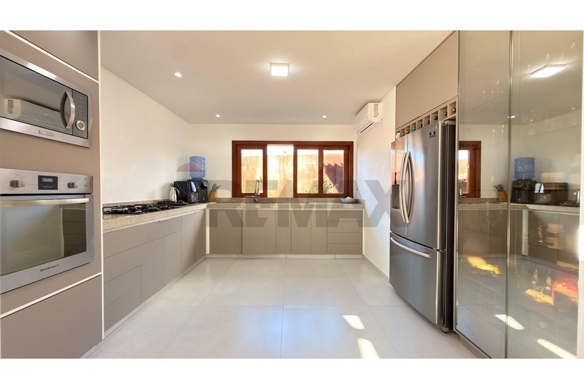 Casa, 4 quartos, 238 m² - Foto 16