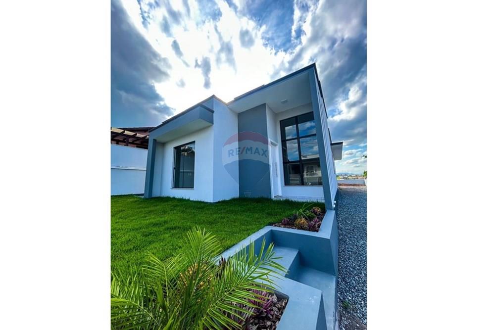 CASA COM 1 SUÍTE COM CLOSET+ 2 QUARTOS, ÁREA DE FESTA E GARAGEM PARA 2 CARROS - foto 1