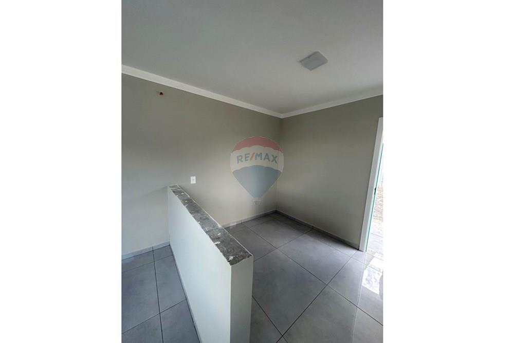 CASA COM 1 SUÍTE COM CLOSET+ 2 QUARTOS, ÁREA DE FESTA E GARAGEM PARA 2 CARROS — foto 5