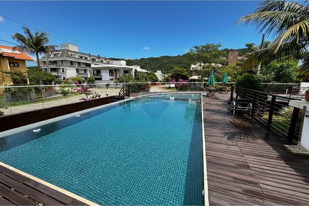 Apartamento Amoblado de 2 Dormitorios en Alquiler Anual en Ingleses, Florianópolis
