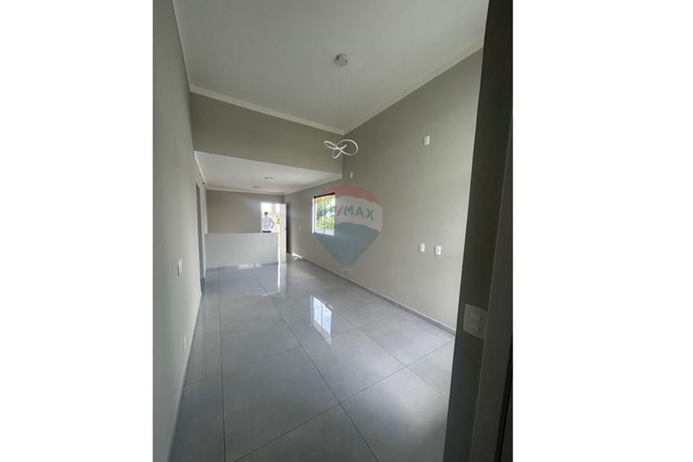 CASA COM 1 SUÍTE COM CLOSET+ 2 QUARTOS, ÁREA DE FESTA E GARAGEM PARA 2 CARROS — foto 4