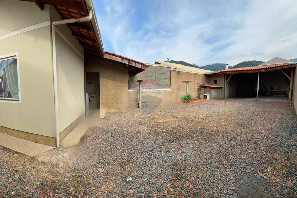 Casa com Espaço de Terreno para Ampliar ou Construir, uma Oportunidade Imperdível! — foto 3